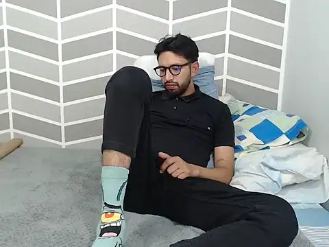 thomass1018's Live XXX Chat