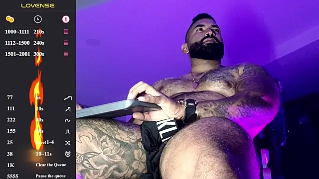 Max-prada 网络视讯表演
