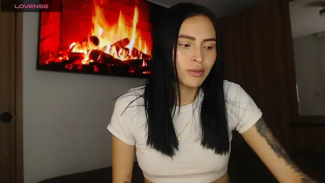 Linda__fiore: απευθείας συνομιλία ΧΧΧ