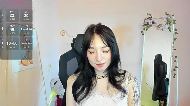 AliceeinWonderlanddd: онлайн-секс-чат