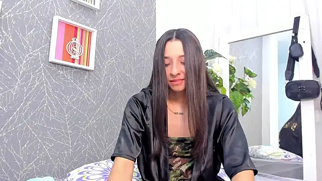 دردشة ViictoriiaSaenz الجنسية المباشرة