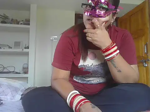 Chat XXX en directo de Maayaa01