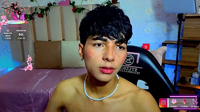 Živý XXX chat osamu_tay