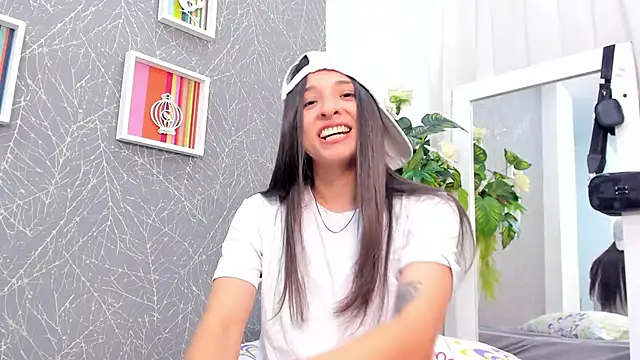 ViictoriiaSaenz's Live XXX Chat