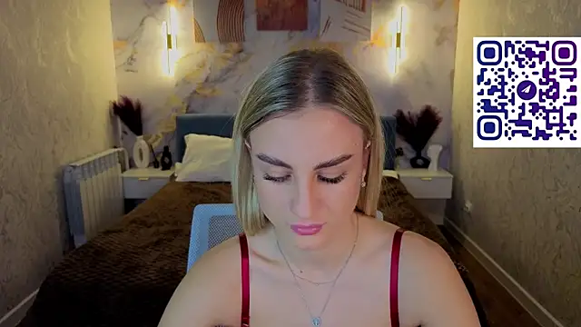 Silen_Tori Adlı Modelin Canlı XXX Sohbeti