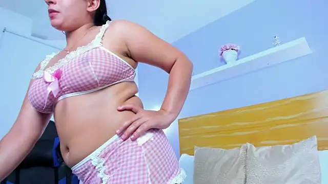 kira_relishn Live XXX chat