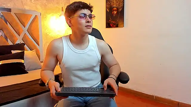kraven_lust Adlı Modelin Web Kamerası Şovu