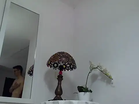 Bentley_Magnus webcam show