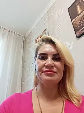 Онлайн чат XXX JennyOMay