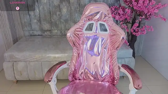 XXX chat uživo modela kim_lush_s