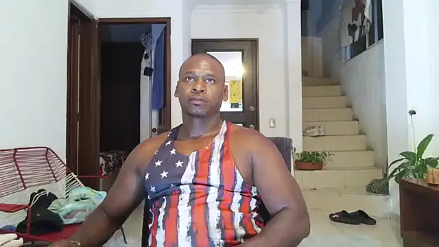 Manbigcocklatin Show in webcam