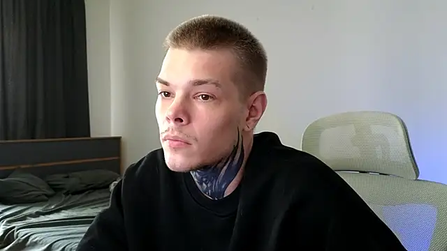 DENIS_HERE Chat XXX in diretta