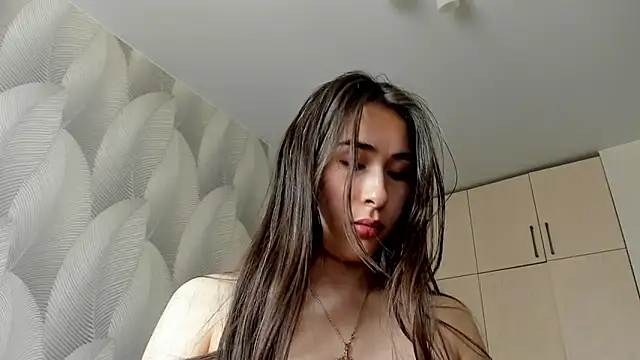 Bambiii_bby Chat XXX live