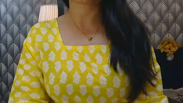 Mishika_Gill's Webcam Show