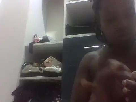SassyCandie live XXX chat