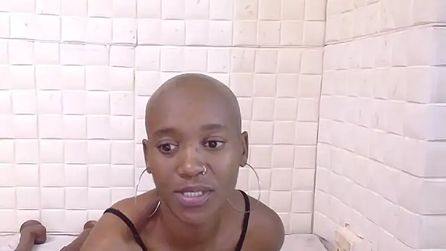 Chat +18 de EbonyOlive69 ao vivo