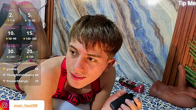 Chat XXX en directo de EVAN_TAY