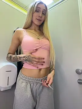 Pink_KissのライブXXXチャット