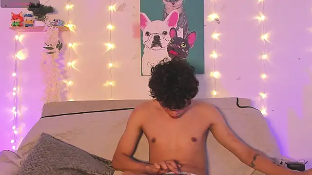 Show modela lua_boy na web-kameri