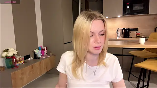 moonavelle's Live XXX Chat