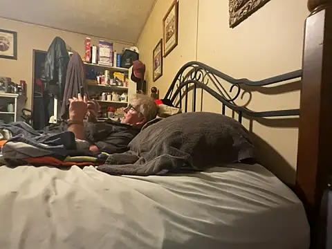 jck1m0t Show in webcam