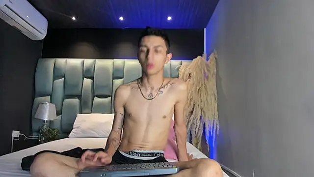 NickandAbby_ Adlı Modelin Canlı XXX Sohbeti