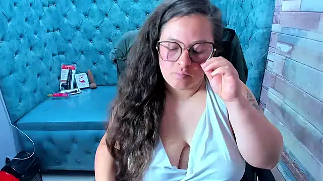 Sarah_Boobs_: απευθείας συνομιλία ΧΧΧ
