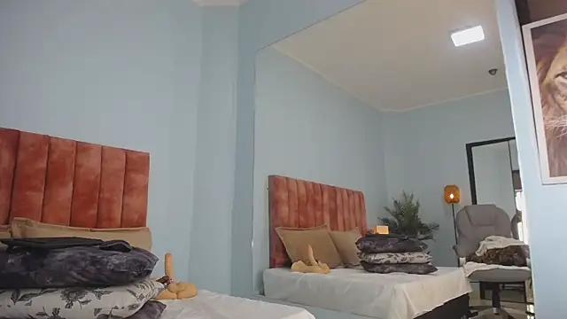 nana_levy Adlı Modelin Canlı XXX Sohbeti