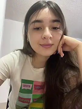Chatroom XXX en direct de Valentina_ro
