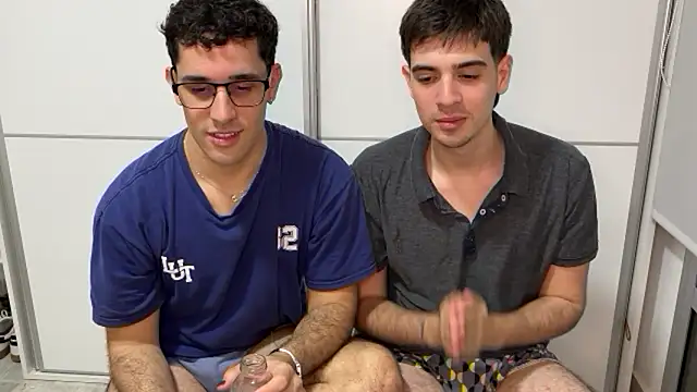 BearTwink03 live XXX chat