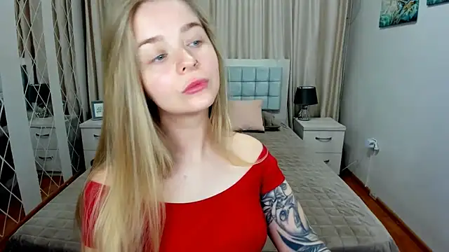SirenaDoll Chat XXX live