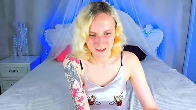 LikiLips' Live XXX Chat