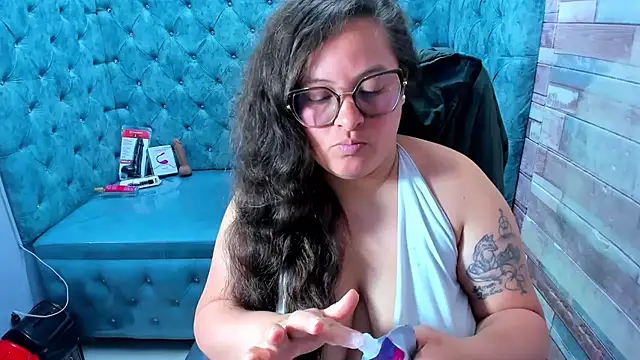 دردشة Sarah_Boobs_ الجنسية المباشرة