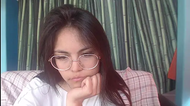 Anda_here's Live XXX Chat