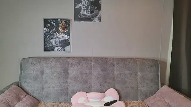 Curvy_Dynamite_ Chat XXX in diretta