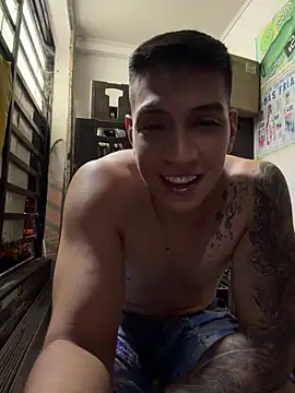 Chat XXX en directo de OliverWest04