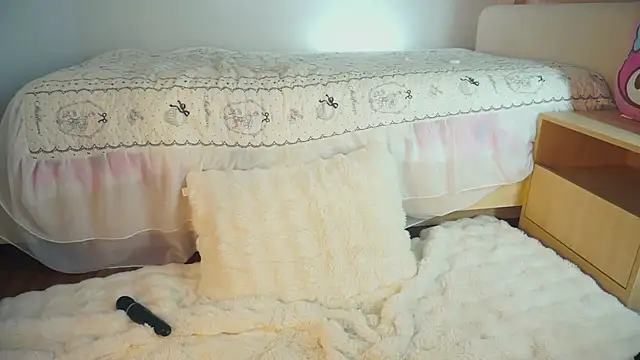 Chat XXX en directo de HelenHiss