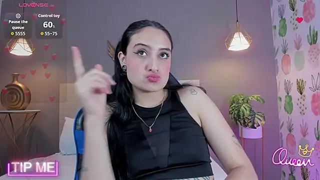 emma_hiltonn_'s Live XXX Chat