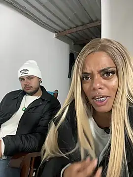 Show modela ladyandnico na web-kameri