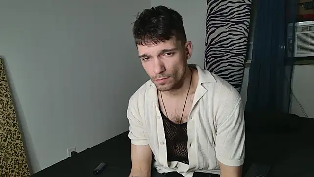 JackDesFeux Show in webcam