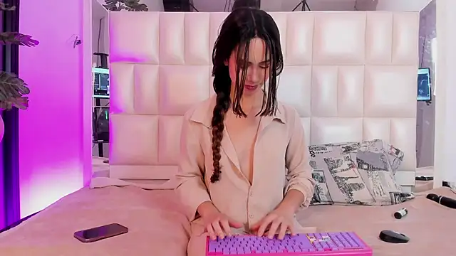 Emma_collins01 现场XXX聊天