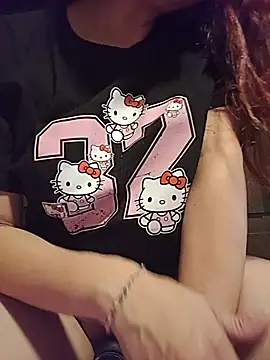 KITTEN-10 élő XXX-chatje