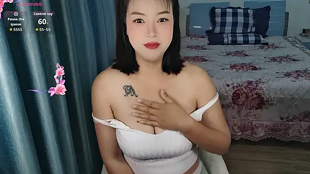 OnOKitten 网络视讯表演