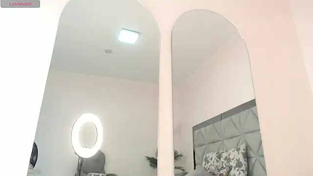 genesis_moretz's Live XXX Chat