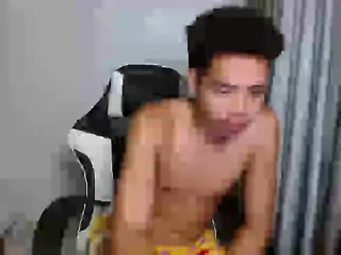 curlyasian_njxx's Webcam Show