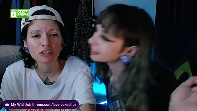 Show modela lovelockedlips na web-kameri