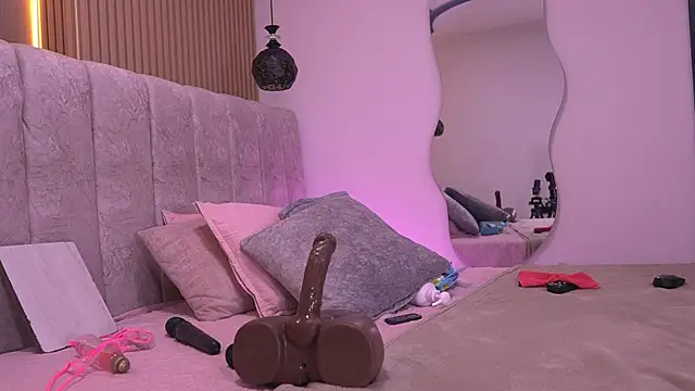 violeta_aroca's Webcam Show