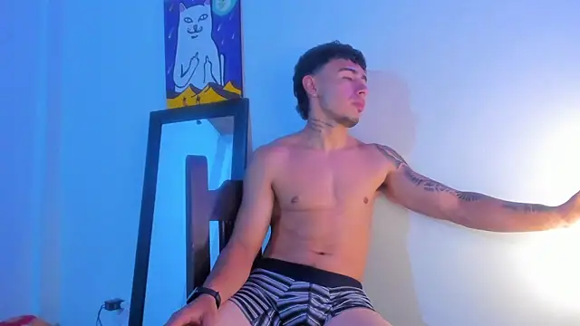 iNoah_sins Webcam Show