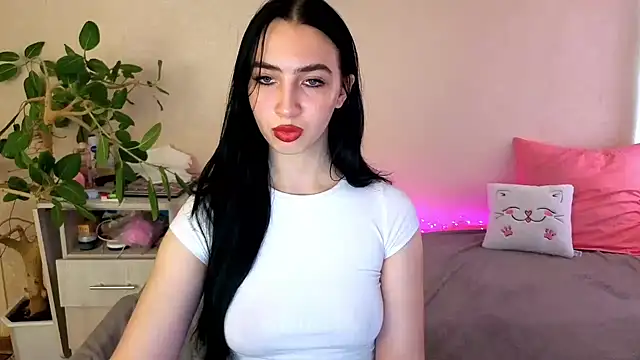 Czat XXX na żywo – WildKittenX_