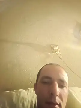 Mig1323 Show in webcam